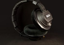 Un casque audio de la marque German Maestro