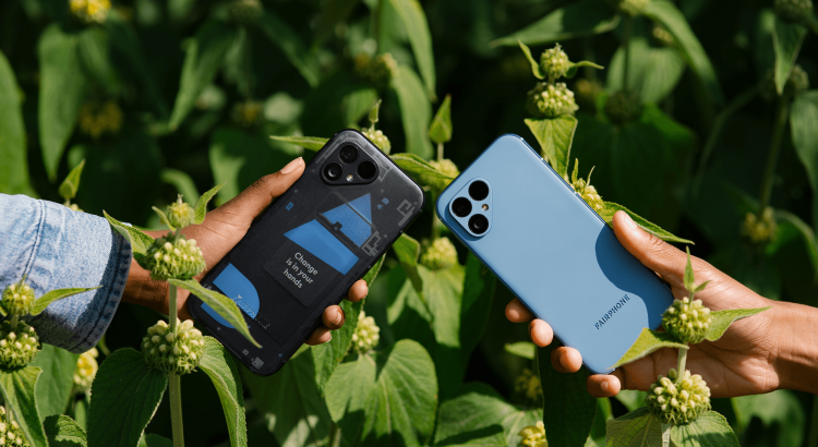 Deux modeles de smartphones durables Fairphone